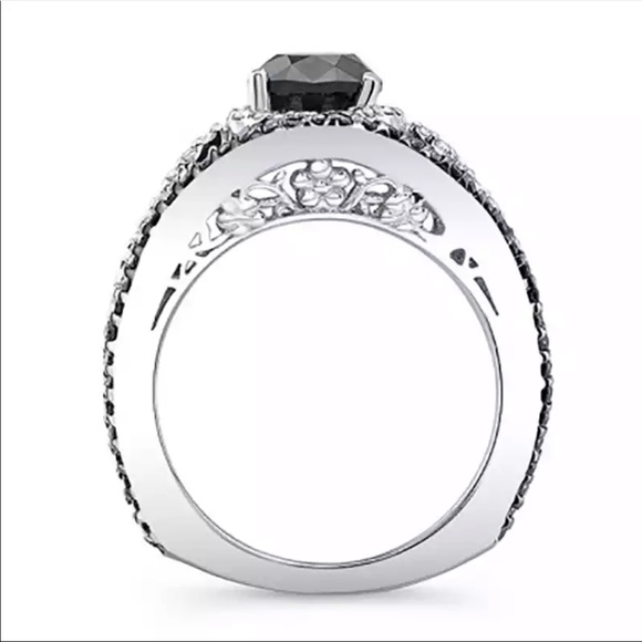 New 925 Silver Round luxury Sapphire Ring - Picture 2 of 4